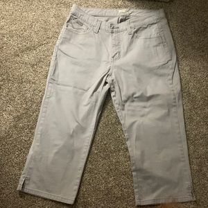 Lee Slender Secret Stretch Capris Sz 12 Grey